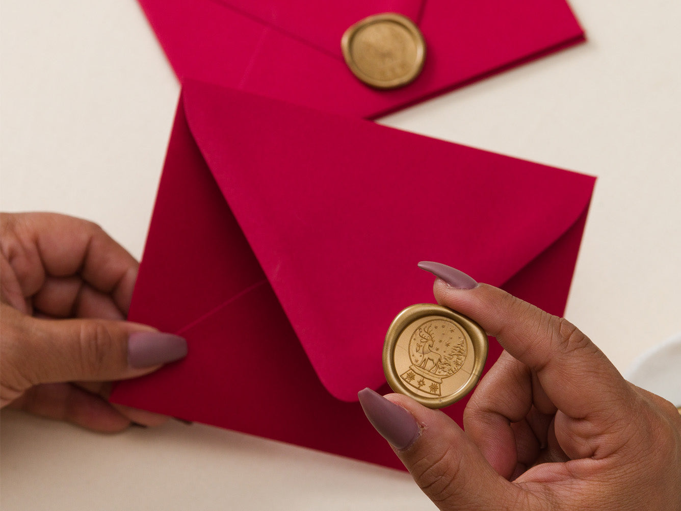 Holiday Stationery Guide